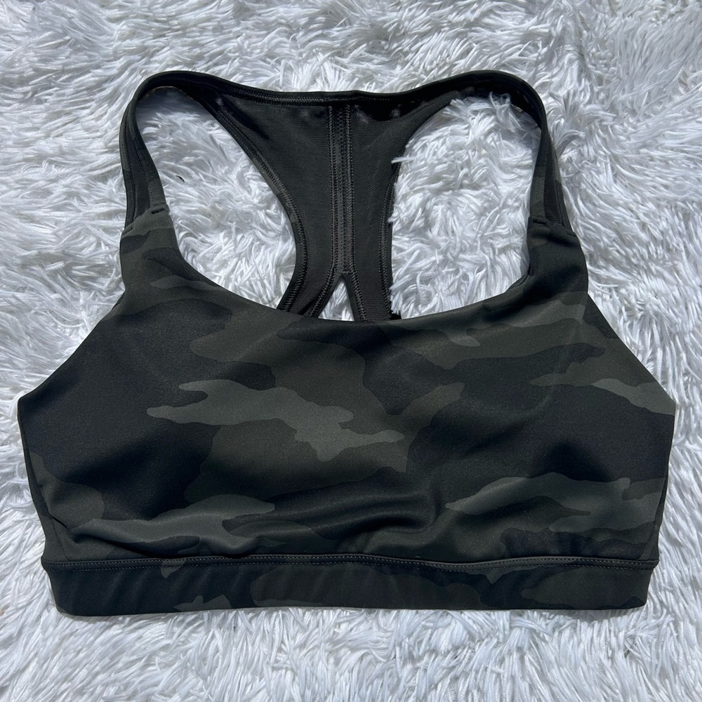 Athleta A-C Contender Printed Sports Bra Black Camo Size Medium